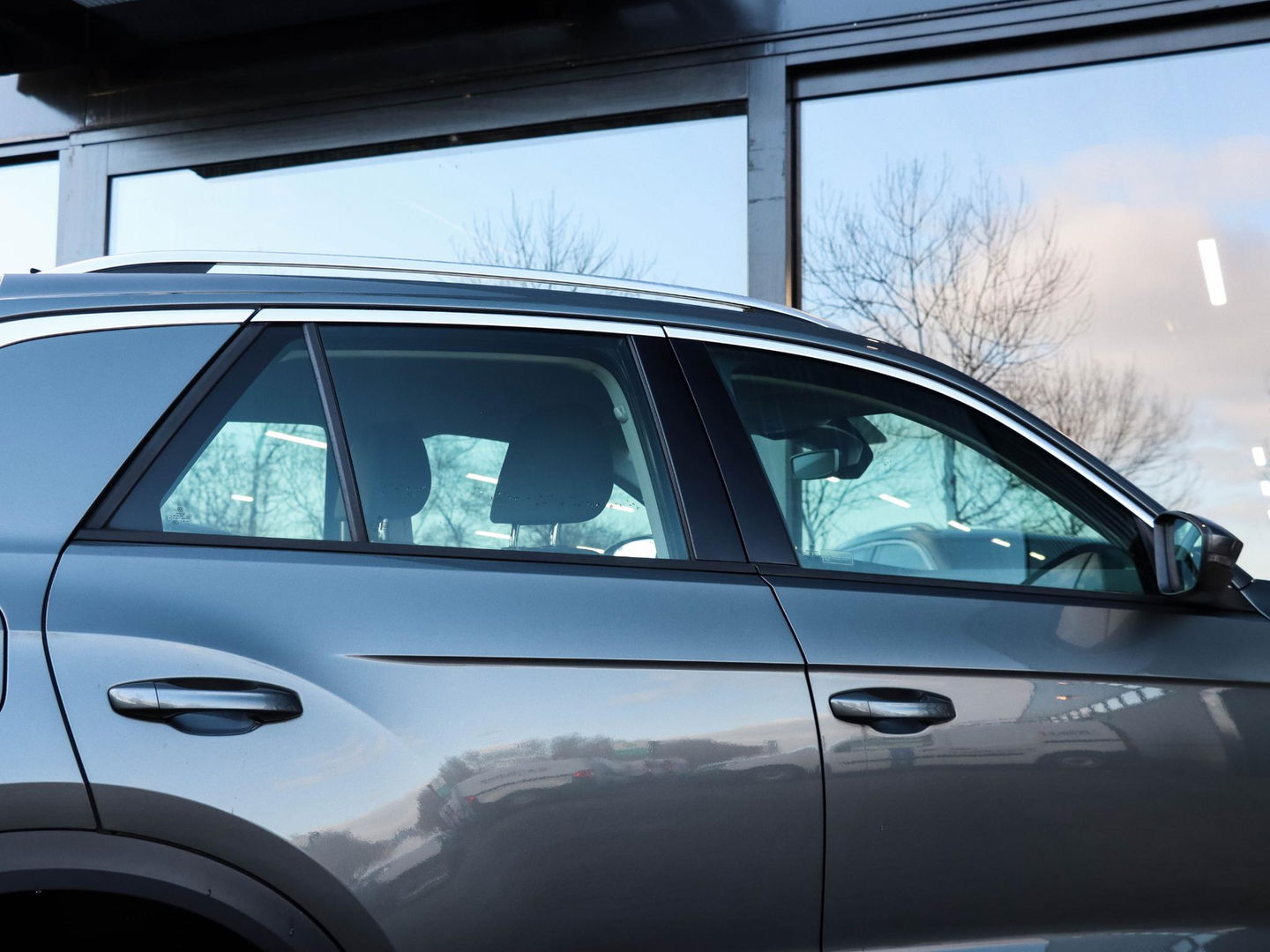 Volkswagen T-Roc 1.0 TSI Style 115pk Trekhaak Navigatie Camera