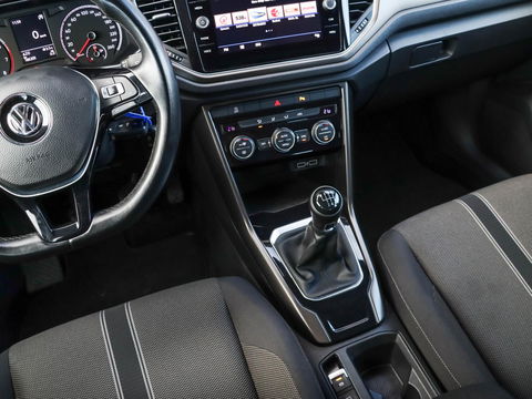 Volkswagen T-Roc 1.0 TSI Style 115pk Trekhaak Navigatie Camera