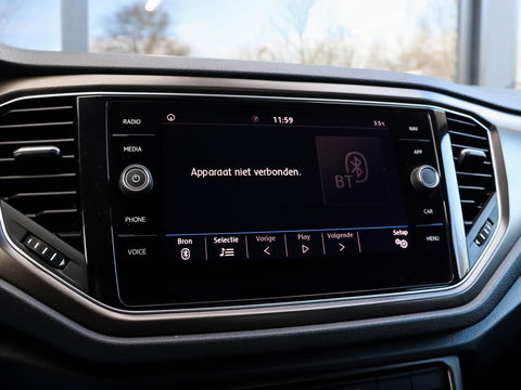 Volkswagen T-Roc 1.0 TSI Style 115pk Trekhaak Navigatie Camera