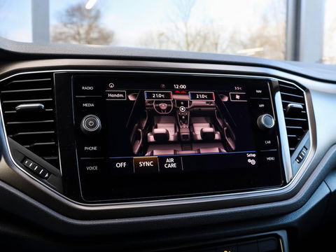 Volkswagen T-Roc 1.0 TSI Style 115pk Trekhaak Navigatie Camera