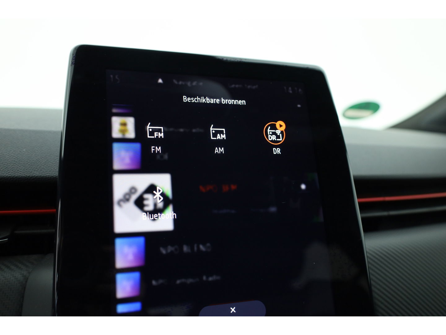 Renault Clio 1.3 TCe R.S. Line Automaat | 360cam | Afn. Trekhaak | Adapt. Cruise | Keyless | All Seasons | Apple CarPlay | Navi | Dodehoekdet. | LED