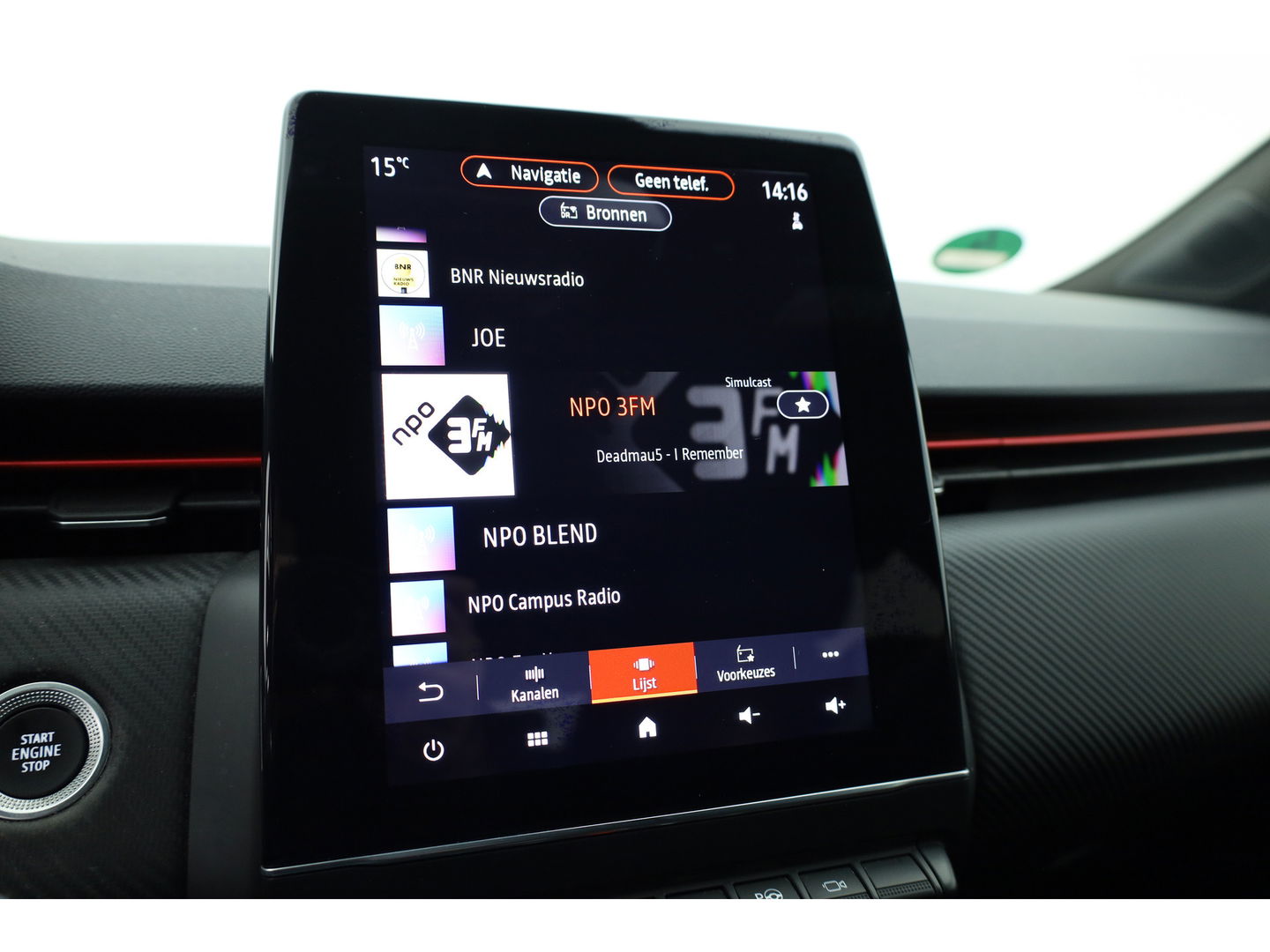 Renault Clio 1.3 TCe R.S. Line Automaat | 360cam | Afn. Trekhaak | Adapt. Cruise | Keyless | All Seasons | Apple CarPlay | Navi | Dodehoekdet. | LED