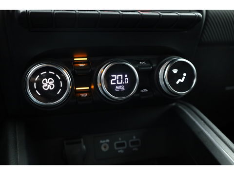 Renault Clio 1.3 TCe R.S. Line Automaat | 360cam | Afn. Trekhaak | Adapt. Cruise | Keyless | All Seasons | Apple CarPlay | Navi | Dodehoekdet. | LED