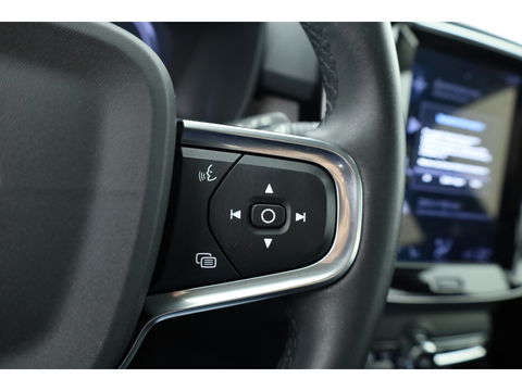 Volvo XC40 1.5 T4 Plug-in hybrid Plus Bright Facelift | Leer  | Elek. stoelen | H&K Audio | Adap. cruise | stoel + stuurverwa. |