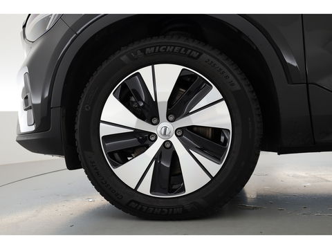 Volvo XC40 1.5 T4 Plug-in hybrid Plus Bright Facelift | Leer  | Elek. stoelen | H&K Audio | Adap. cruise | stoel + stuurverwa. |