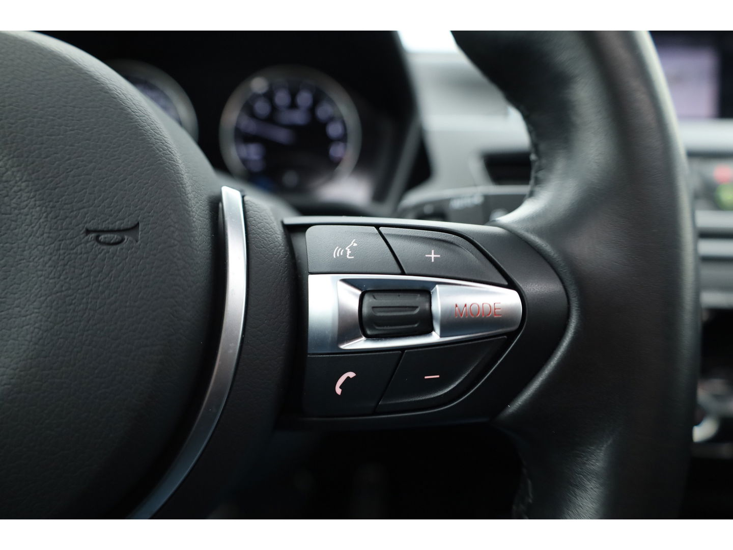 BMW X2 xDrive25e M Sport | Apple CarPlay en Android Auto | Memory | Pano | Navi | Cruise | LED | 19"