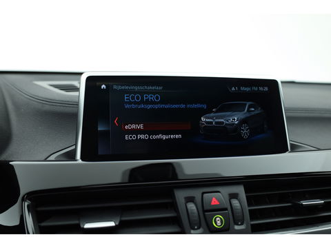 BMW X2 xDrive25e M Sport | Apple CarPlay en Android Auto | Memory | Pano | Navi | Cruise | LED | 19"