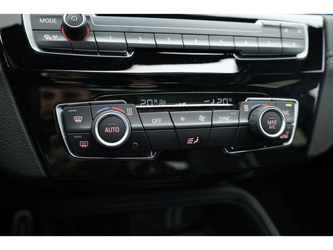 BMW X2 xDrive25e M Sport | Apple CarPlay en Android Auto | Memory | Pano | Navi | Cruise | LED | 19"