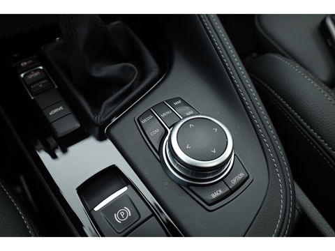BMW X2 xDrive25e M Sport | Apple CarPlay en Android Auto | Memory | Pano | Navi | Cruise | LED | 19"