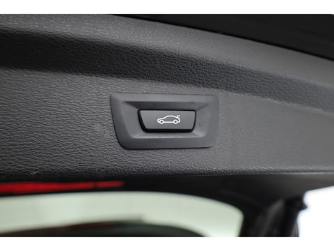 BMW X2 xDrive25e M Sport | Apple CarPlay en Android Auto | Memory | Pano | Navi | Cruise | LED | 19"