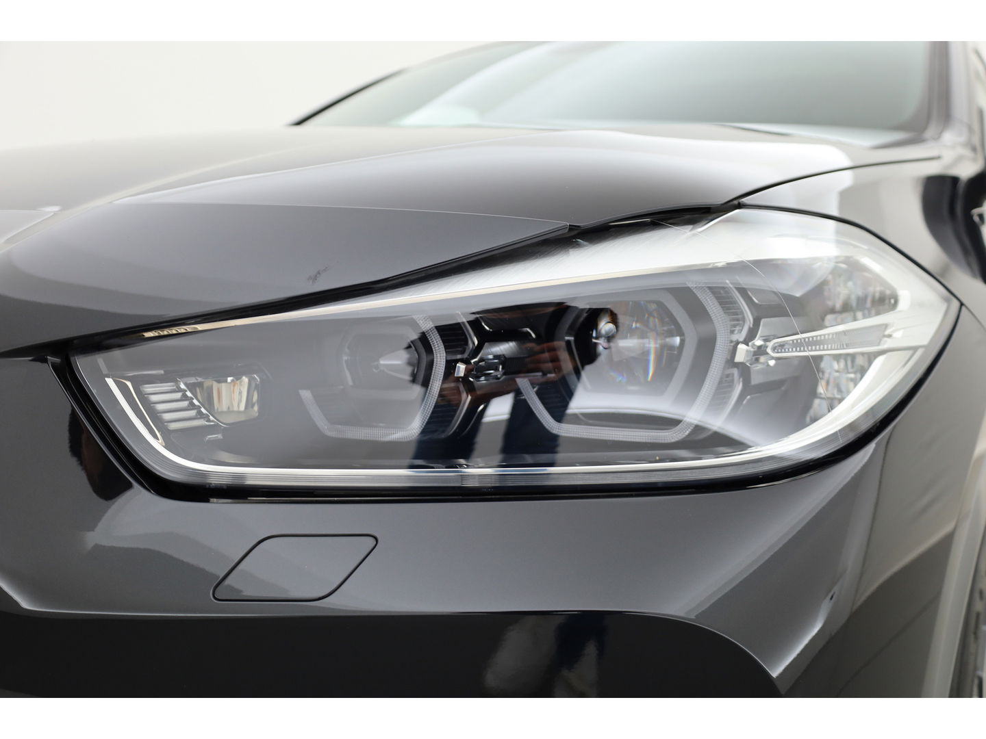 BMW X2 xDrive25e M Sport | Apple CarPlay en Android Auto | Memory | Pano | Navi | Cruise | LED | 19"