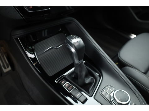 BMW X2 xDrive25e M Sport | Apple CarPlay en Android Auto | Memory | Pano | Navi | Cruise | LED | 19"