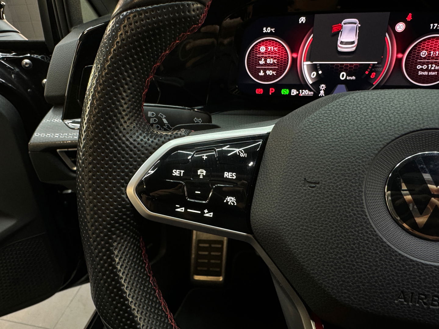 Volkswagen Golf 2.0 TSI GTI Clubsport Pano|IQ|Camera|Sfeer