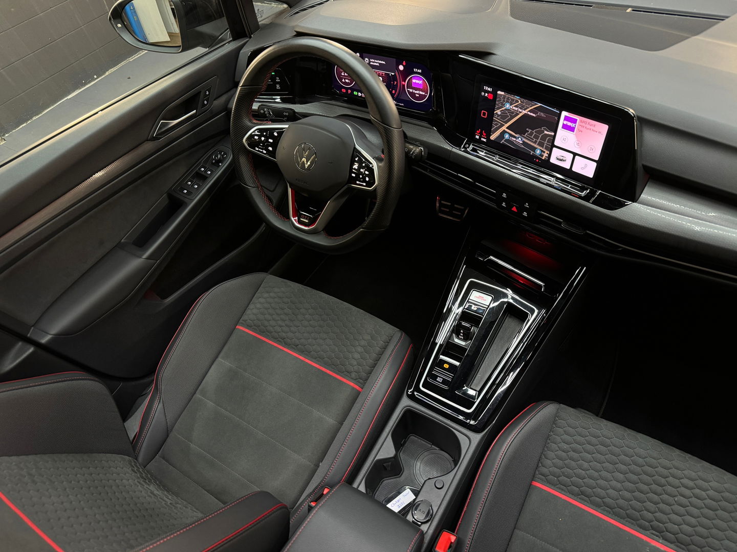 Volkswagen Golf 2.0 TSI GTI Clubsport Pano|H/K|HuD|IQ|Keyless