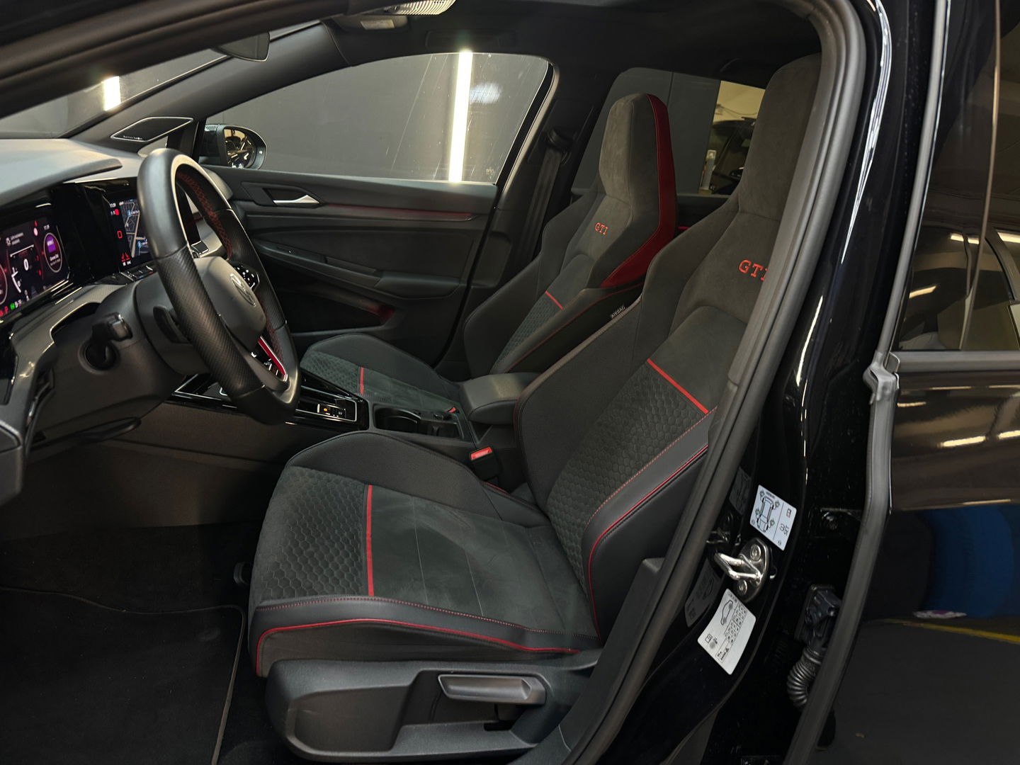 Volkswagen Golf 2.0 TSI GTI Clubsport Pano|H/K|HuD|IQ|Keyless