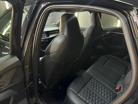 Audi RS3 Limousine 2.5 TFSI quattro Pano|B&O|HuD|Alcantara