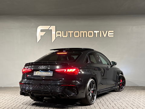 Audi RS3 Limousine 2.5 TFSI quattro Pano|B&O|HuD|Alcantara