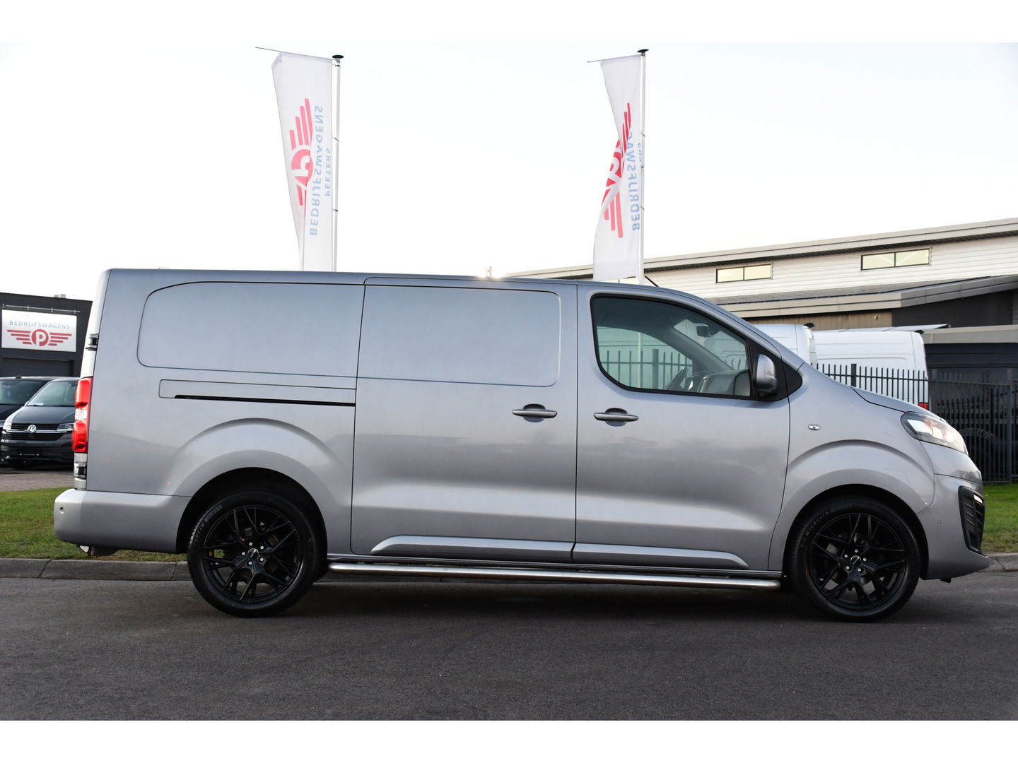 Opel Vivaro 2.0 CDTI L3H1 PB Edition 360 Camera, Cruise, Carplay, 122pk, Automaat, Multimedia, Trekhaak, NAVI, Leder, Uniek!