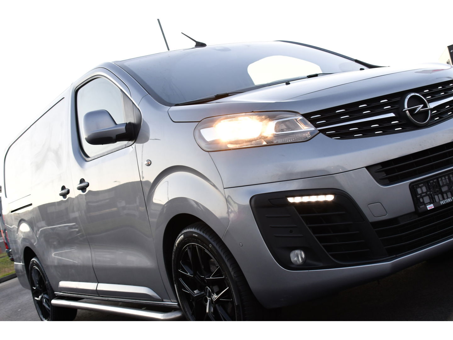 Opel Vivaro 2.0 CDTI L3H1 PB Edition 360 Camera, Cruise, Carplay, 122pk, Automaat, Multimedia, Trekhaak, NAVI, Leder, Uniek!