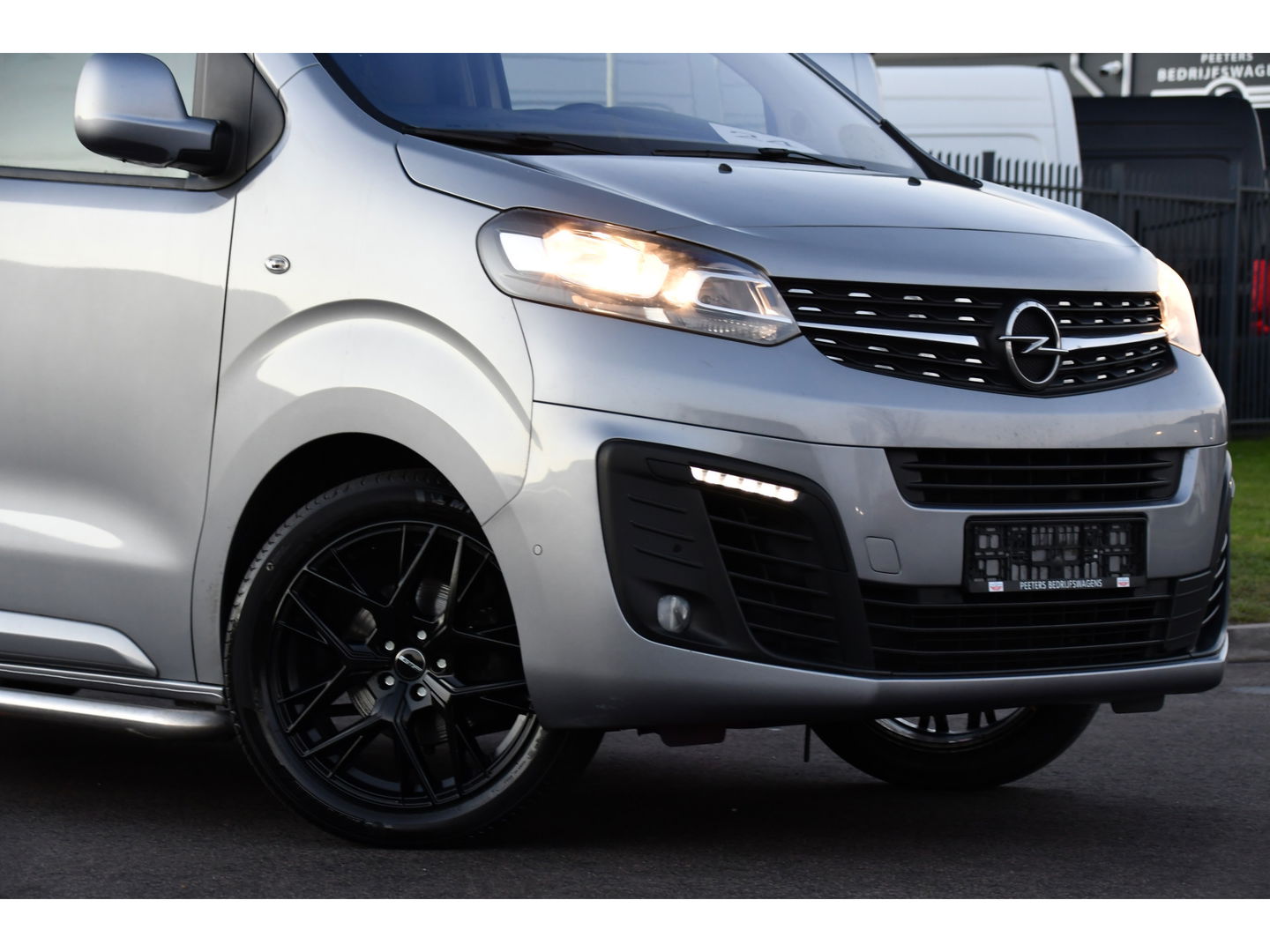 Opel Vivaro 2.0 CDTI L3H1 PB Edition 360 Camera, Cruise, Carplay, 122pk, Automaat, Multimedia, Trekhaak, NAVI, Leder, Uniek!