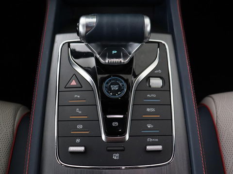 BYD ATTO 3 Comfort 60 kWh | Panoramadak | Warmtepomp | Leder | Stoelverwarming | 360 Camera | Carplay | Adaptive cruise