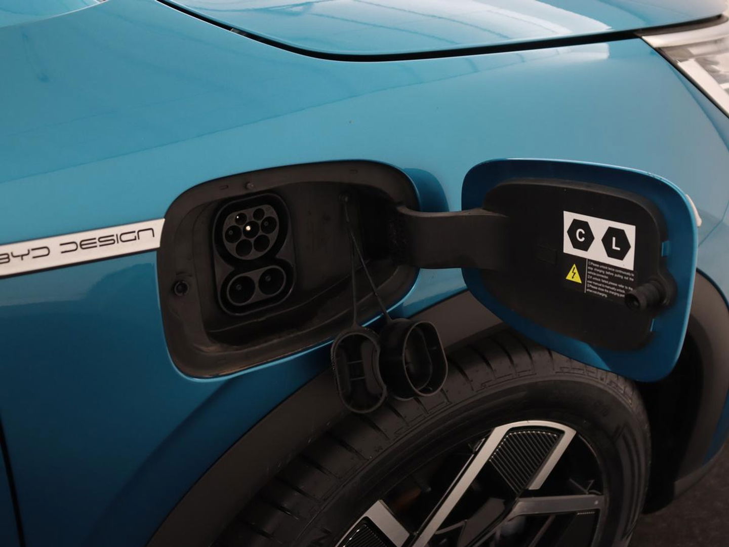 BYD ATTO 3 Comfort 60 kWh | Panoramadak | Warmtepomp | Leder | Stoelverwarming | 360 Camera | Carplay | Adaptive cruise