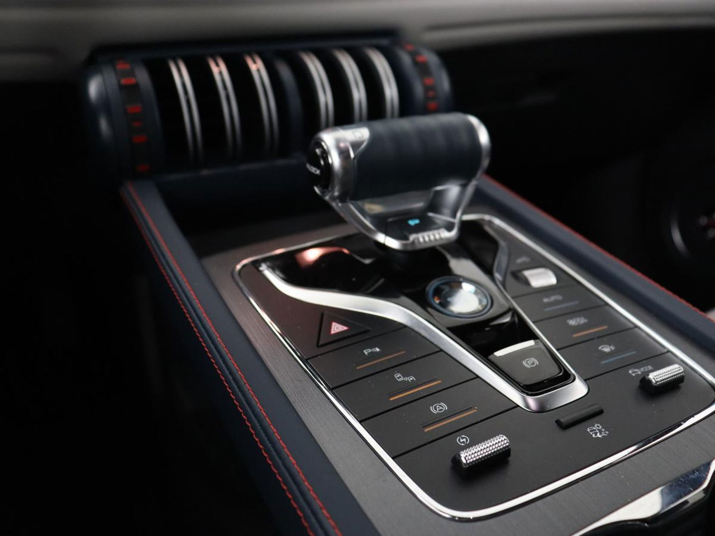 BYD ATTO 3 Comfort 60 kWh | Panoramadak | Warmtepomp | Leder | Stoelverwarming | 360 Camera | Carplay | Adaptive cruise