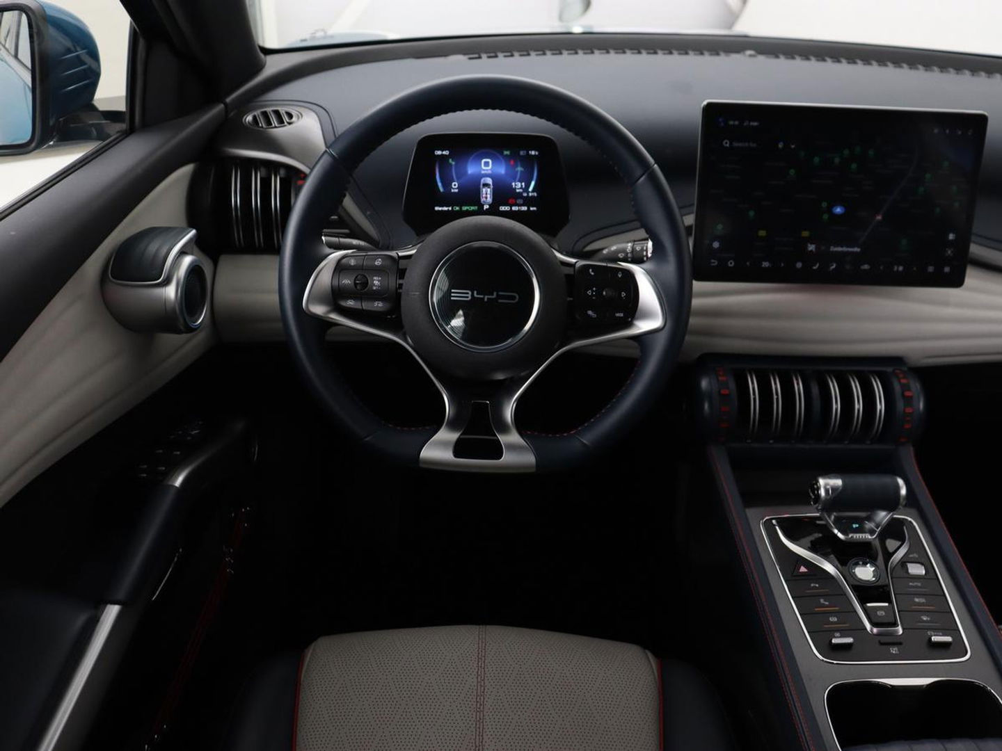 BYD ATTO 3 Comfort 60 kWh | Panoramadak | Warmtepomp | Leder | Stoelverwarming | 360 Camera | Carplay | Adaptive cruise