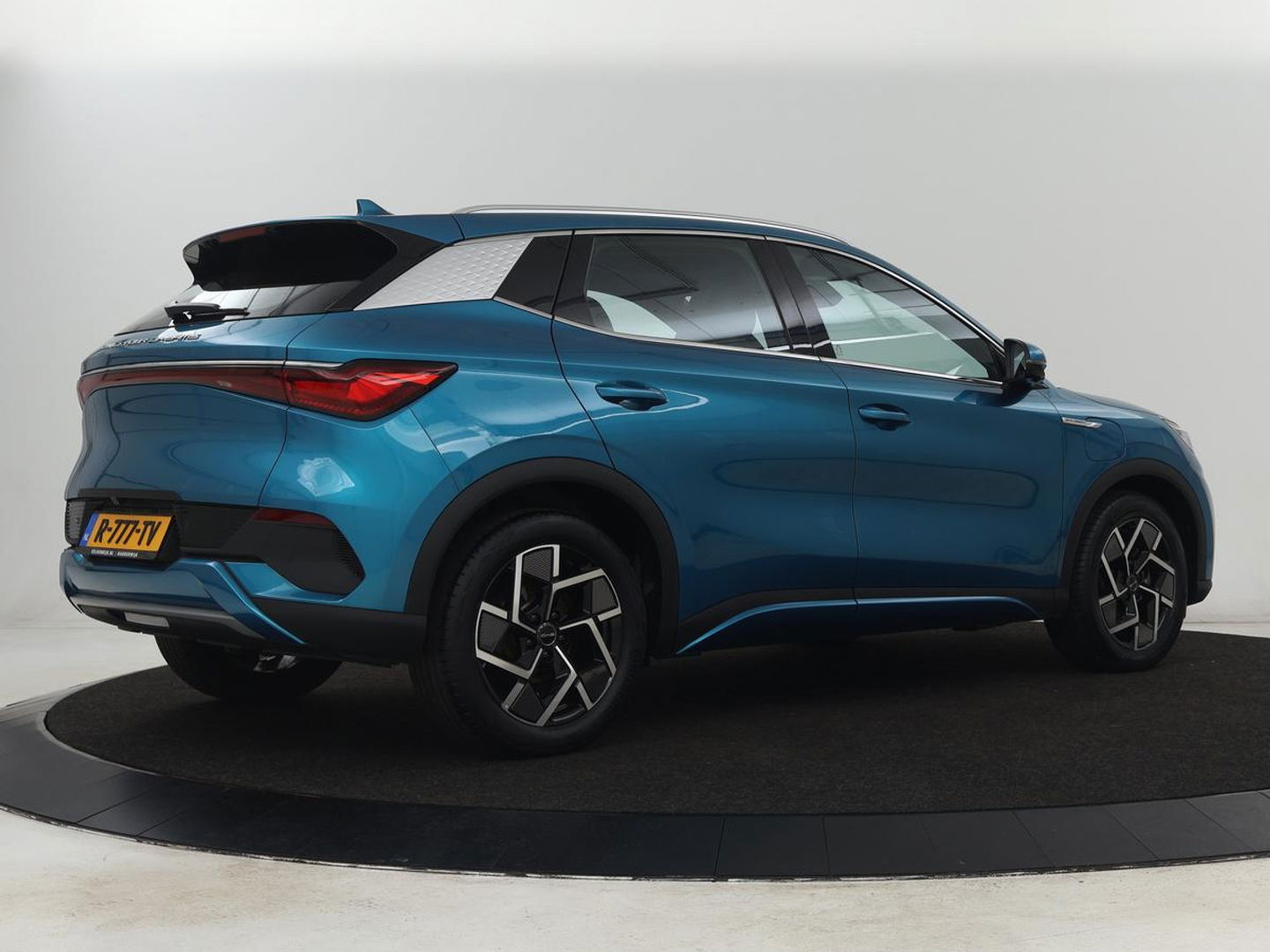 BYD ATTO 3 Comfort 60 kWh | Panoramadak | Warmtepomp | Leder | Stoelverwarming | 360 Camera | Carplay | Adaptive cruise