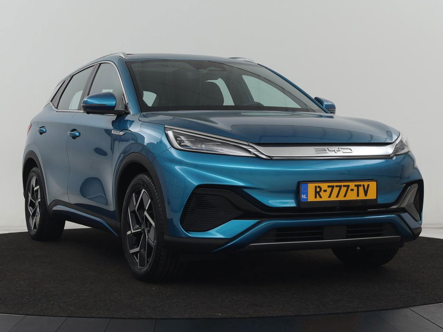 BYD ATTO 3 Comfort 60 kWh | Panoramadak | Warmtepomp | Leder | Stoelverwarming | 360 Camera | Carplay | Adaptive cruise