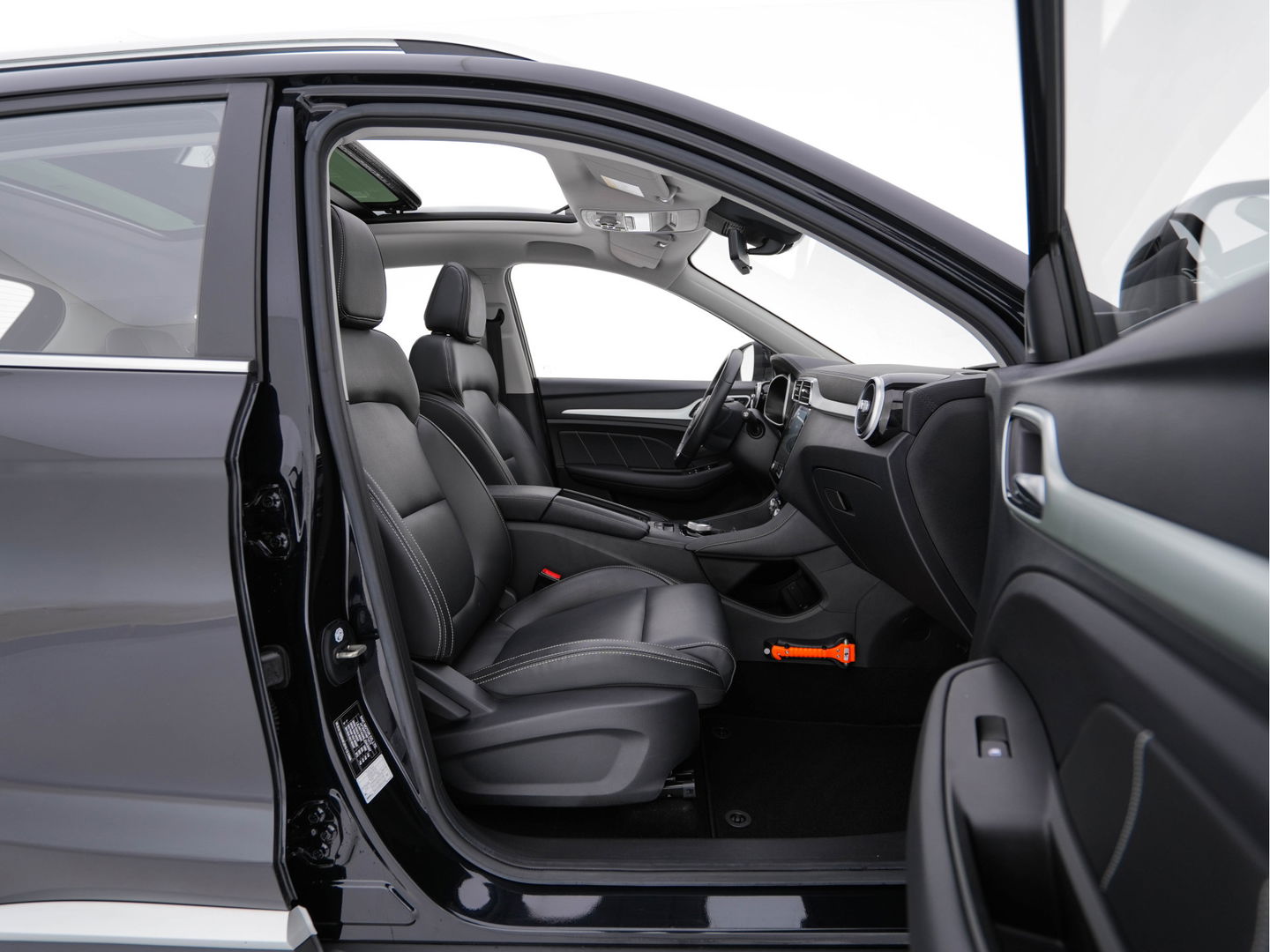 MG ZS EV Luxury 45 kWh (INCL-BTW) Aut. *PANO | LEATHER | CCS-FASTLOADER | KEYLESS | NAVI-FULLMAP | ADAPTIVE-CRUISE | CAMERA | HEATED-SPORTSEATS | CARPLAY | BLINDSPOT | DAB | LANE-ASSIST | 17''ALU*