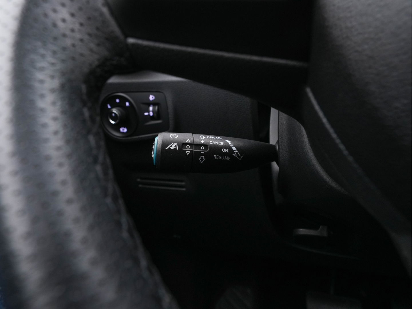 MG ZS EV Luxury 45 kWh (INCL-BTW) Aut. *PANO | LEATHER | CCS-FASTLOADER | KEYLESS | NAVI-FULLMAP | ADAPTIVE-CRUISE | CAMERA | HEATED-SPORTSEATS | CARPLAY | BLINDSPOT | DAB | LANE-ASSIST | 17''ALU*