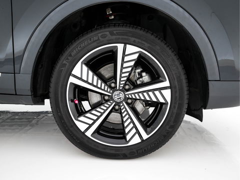 MG ZS EV Luxury 45 kWh (INCL-BTW) Aut. *PANO | LEATHER | CCS-FASTLOADER | KEYLESS | NAVI-FULLMAP | ADAPTIVE-CRUISE | CAMERA | HEATED-SPORTSEATS | CARPLAY | BLINDSPOT | DAB | LANE-ASSIST | 17''ALU*