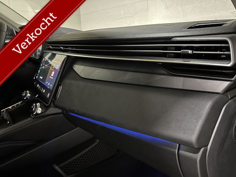 Lynk & Co 01 1.5 Plug-in Black Edition Sfeerver. 360° NAP