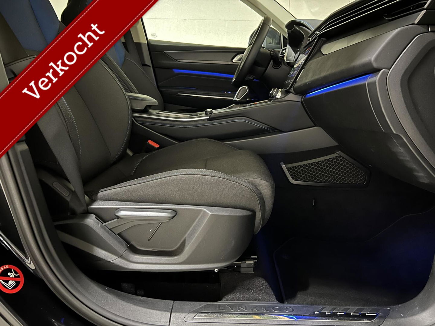 Lynk & Co 01 1.5 Plug-in Black Edition Sfeerver. 360° NAP