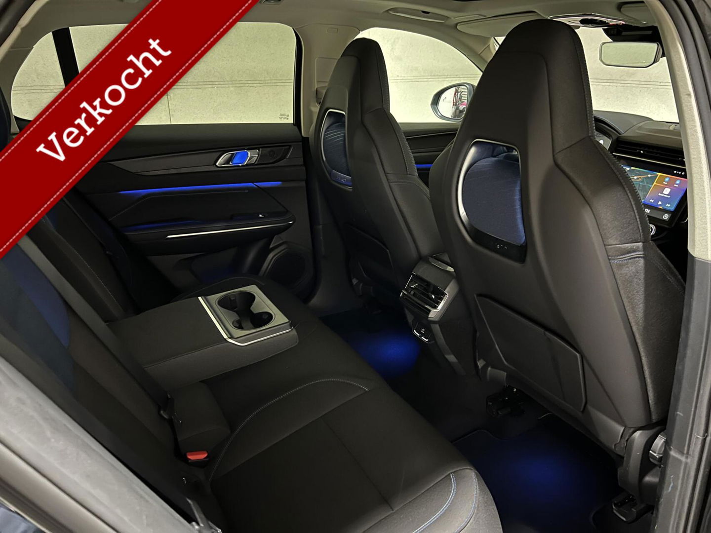 Lynk & Co 01 1.5 Plug-in Black Edition Sfeerver. 360° NAP