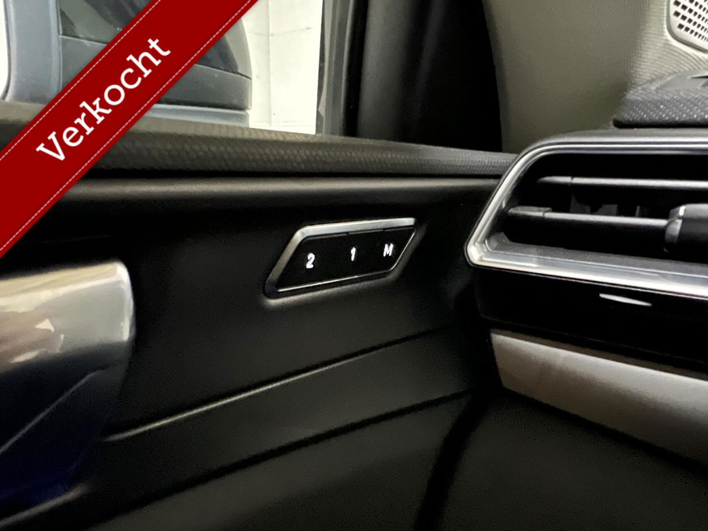 Lynk & Co 01 1.5 Plug-in Black Edition Sfeerver. 360° NAP