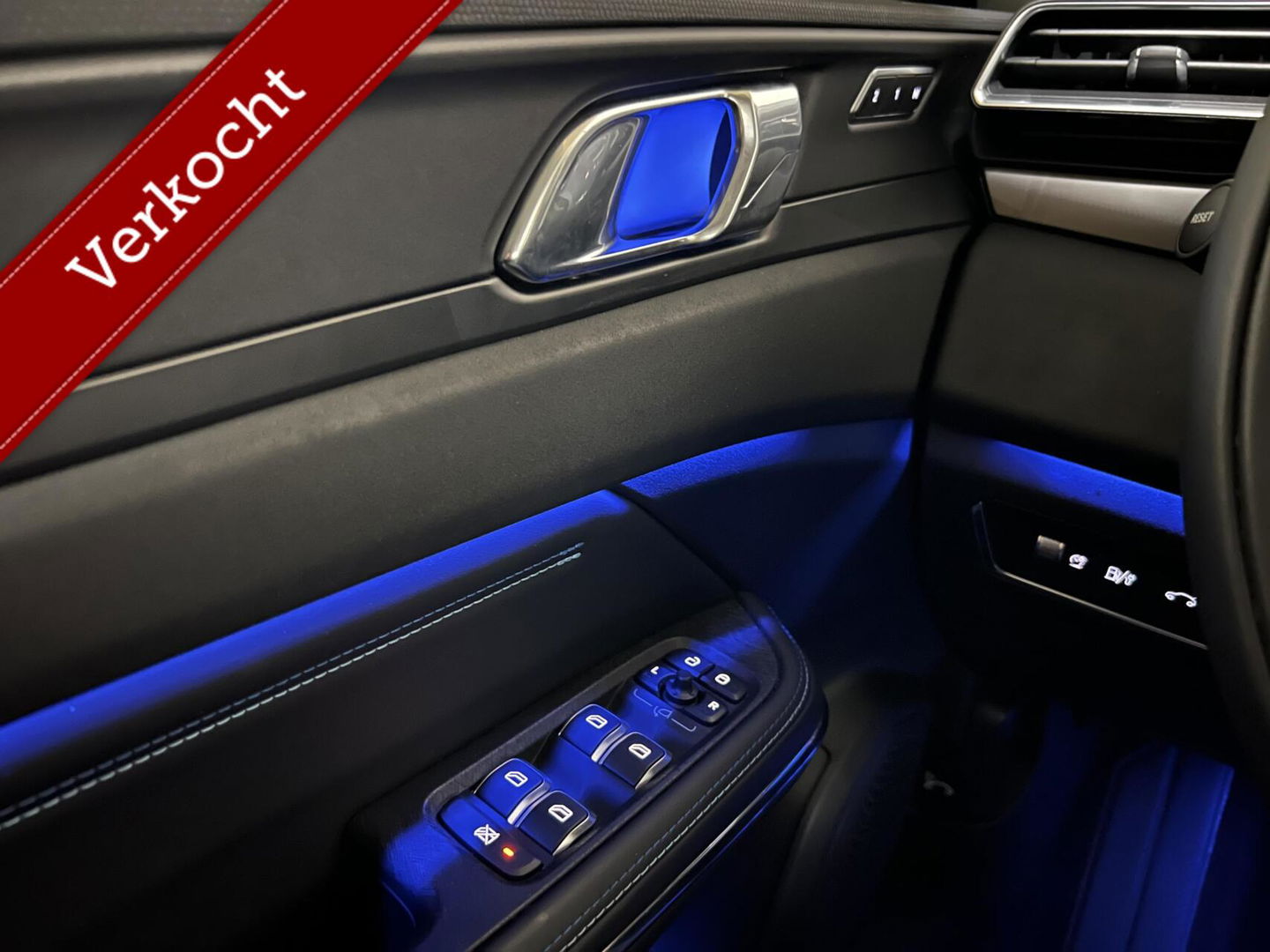 Lynk & Co 01 1.5 Plug-in Black Edition Sfeerver. 360° NAP