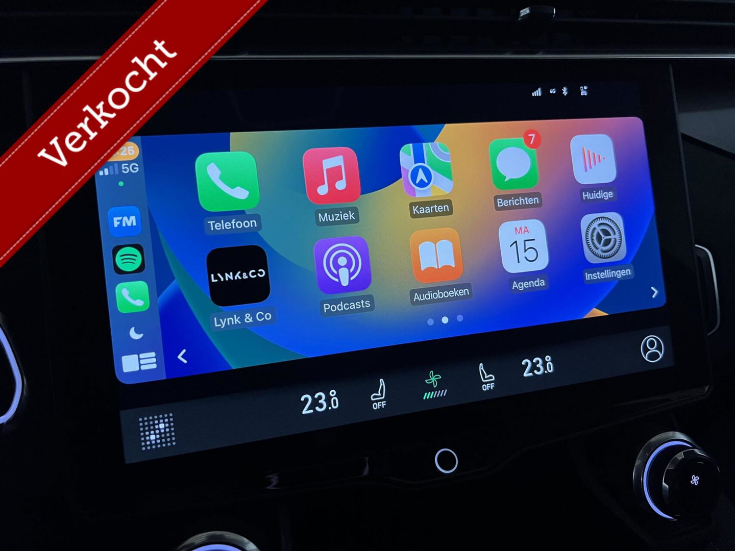 Lynk & Co 01 1.5 Plug-in Black Edition Sfeerver. 360° NAP