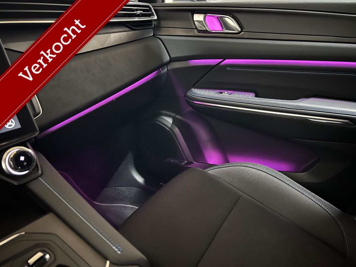 Lynk & Co 01 1.5 Plug-in Black Edition Sfeerver. 360° NAP