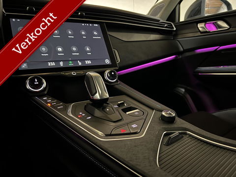 Lynk & Co 01 1.5 Plug-in Black Edition Sfeerver. 360° NAP