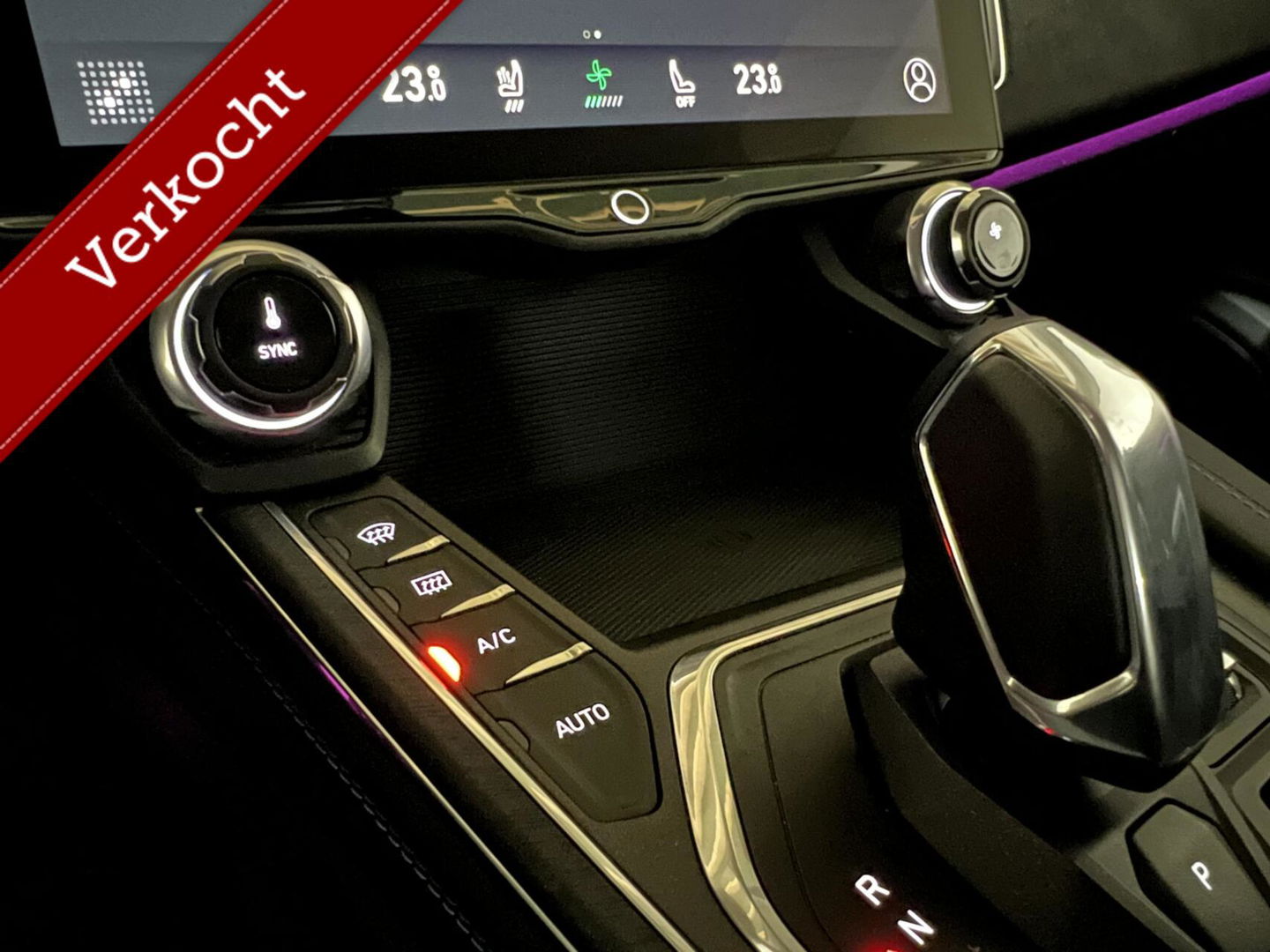 Lynk & Co 01 1.5 Plug-in Black Edition Sfeerver. 360° NAP