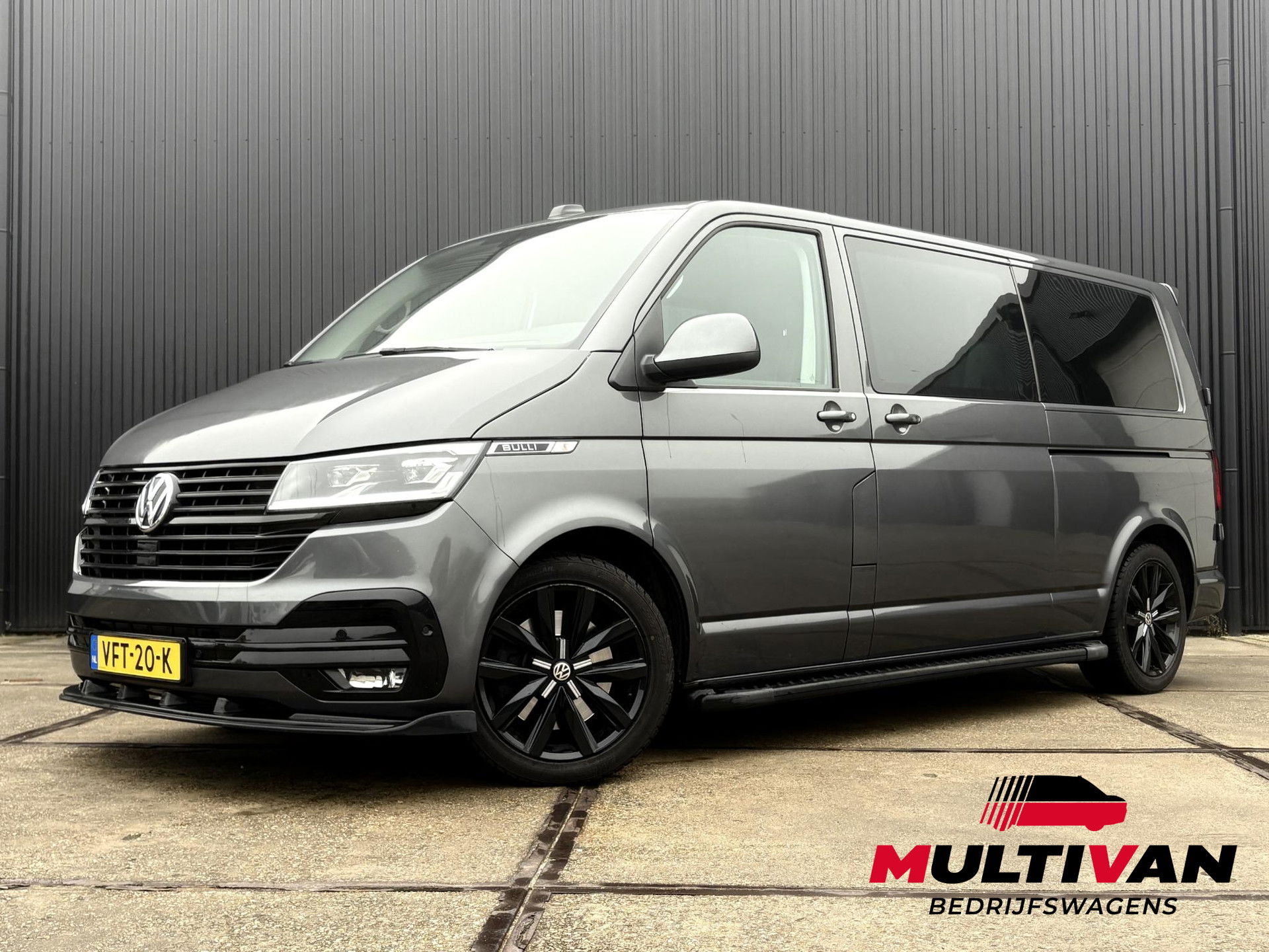 Volkswagen Transporter 2.0 TDI L2H1 30 DC Bulli 199PK | LEDER | LED | ADAPTIVE CRUISE