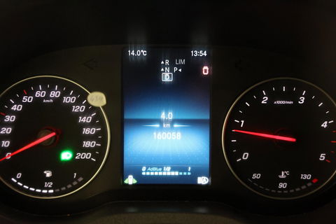 Mercedes-Benz Sprinter 317 1.9 CDI L1H1 170PK 2000KG TREKVERMOGEN