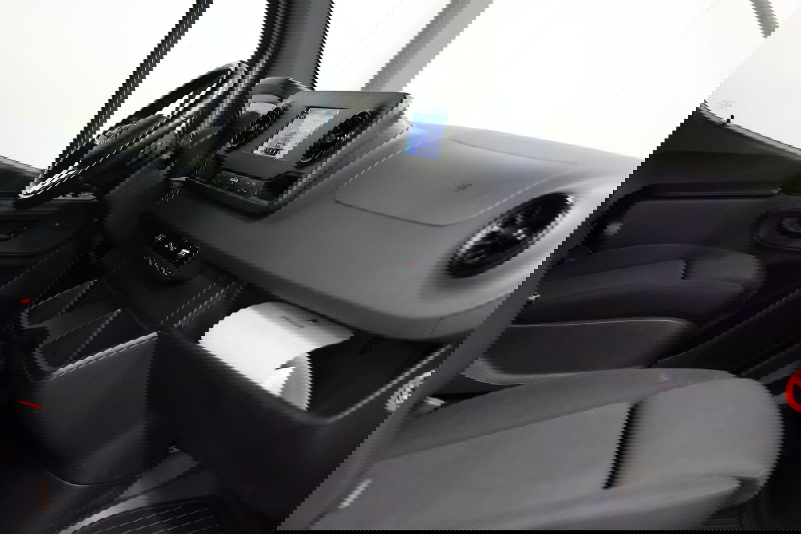 Mercedes-Benz Sprinter 317 1.9 CDI L1H1 170PK 2000KG TREKVERMOGEN