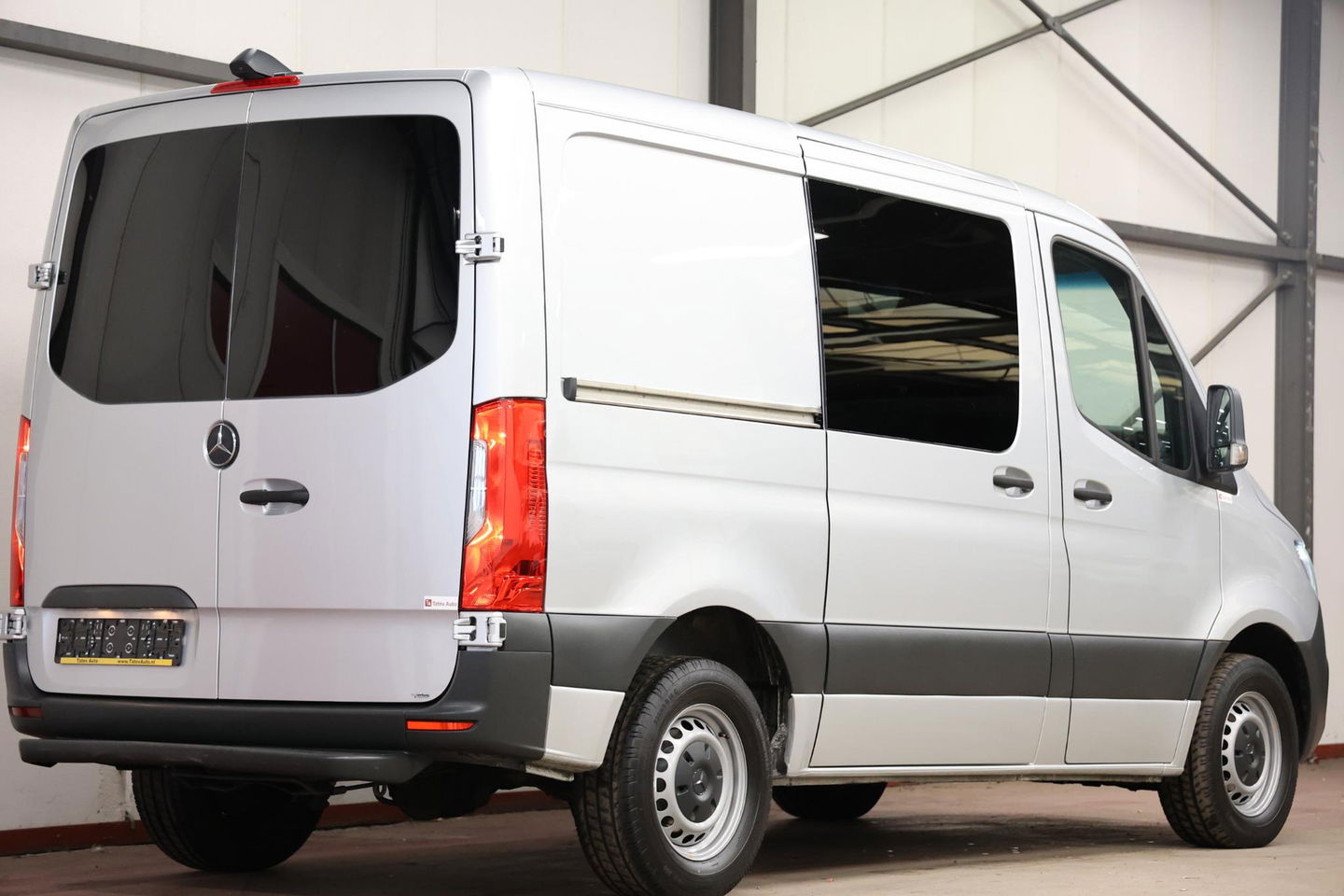 Mercedes-Benz Sprinter 317 1.9 CDI L1H1 170PK 2000KG TREKVERMOGEN