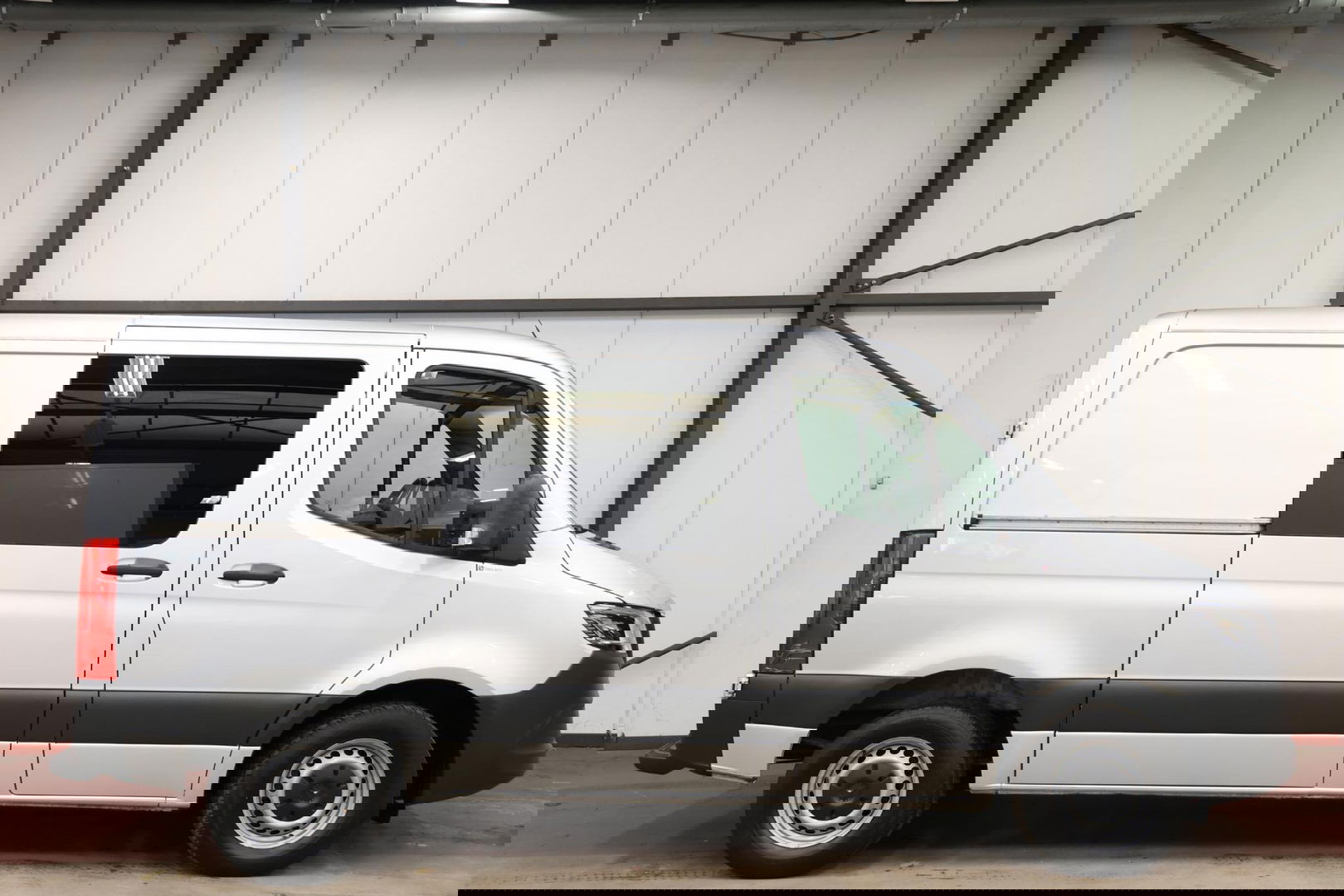 Mercedes-Benz Sprinter 317 1.9 CDI L1H1 170PK 2000KG TREKVERMOGEN