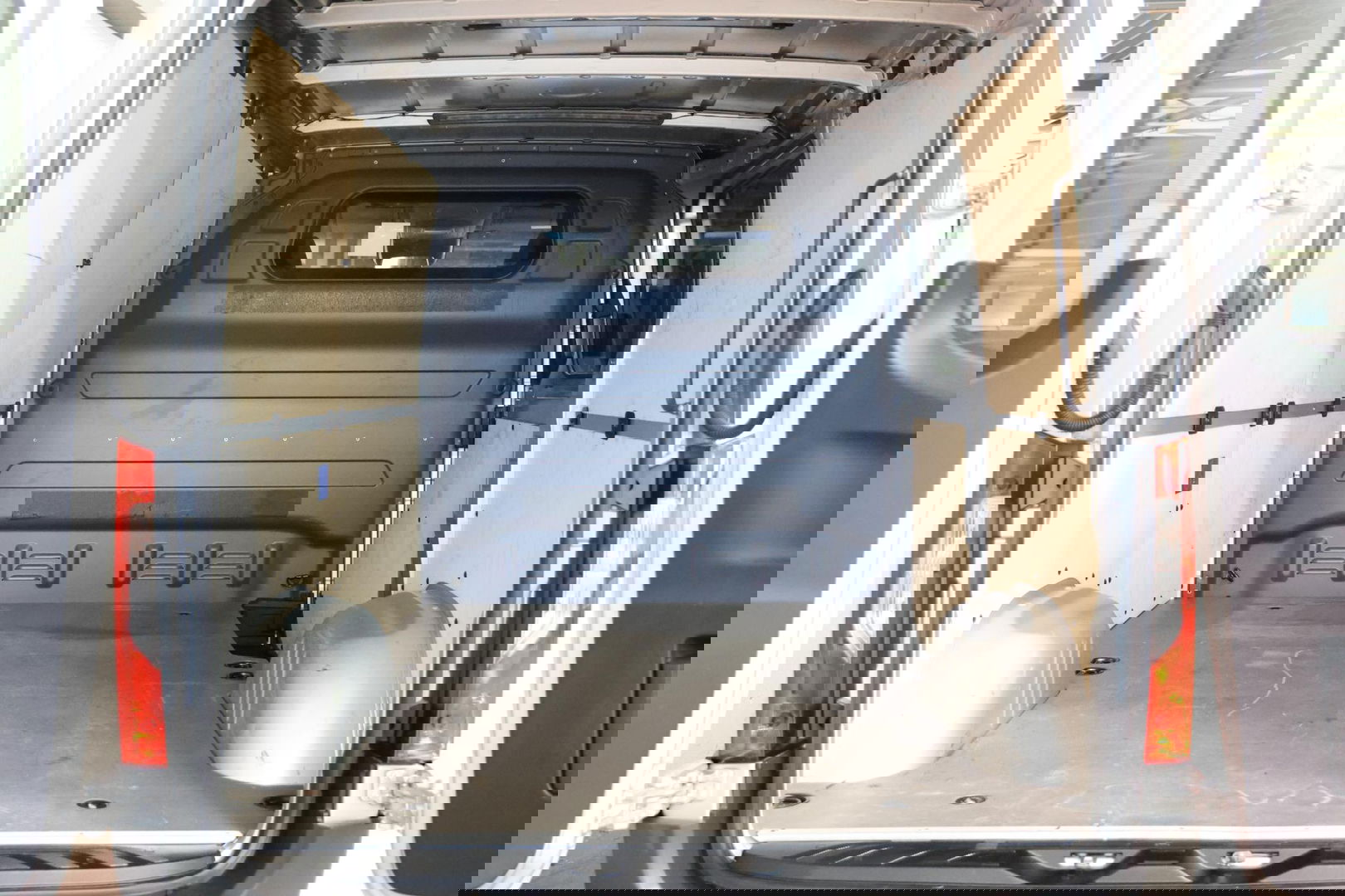 Mercedes-Benz Sprinter 317 1.9 CDI L1H1 170PK 2000KG TREKVERMOGEN