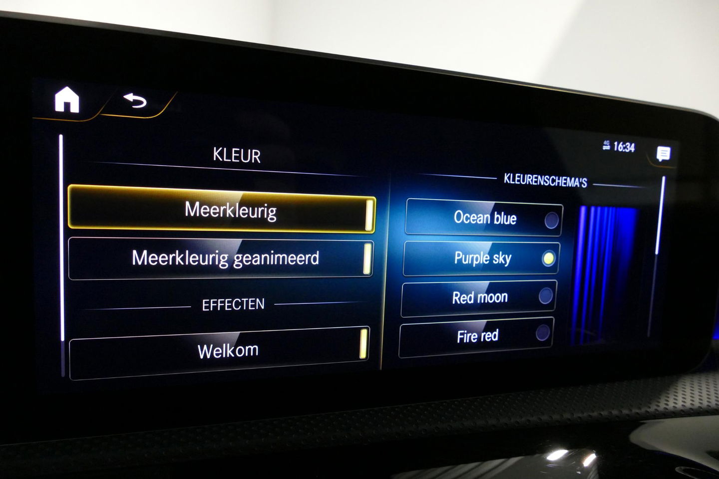 Mercedes-Benz CLA 220 AMG Line / CLA45 AMG Diffuser / Panamericana Grille / Panoramadak / Sfeerverlichting / Stoelverwarming / LED High Performance / 19'' LMV / Augmented Reality Video / Navigatie / Widescreen / Lane Assist