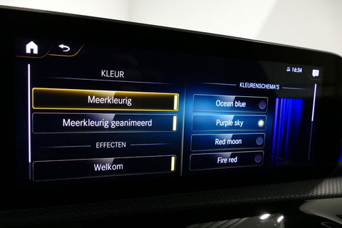 Mercedes-Benz CLA 220 AMG Line / CLA45 AMG Diffuser / Panamericana Grille / Panoramadak / Sfeerverlichting / Stoelverwarming / LED High Performance / 19'' LMV / Augmented Reality Video / Navigatie / Widescreen / Lane Assist